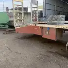 سطحه مفصل له رجلين لوبد