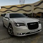 كرايسلر v8 أبيض إكزكتف