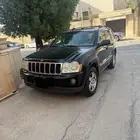 جيب جراند شيروكي لاريدو موديل 2005 للبيع