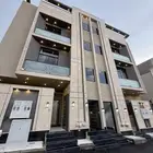 للبيع شقق ارضيه ببايكة سيارة وشقق علويه ف ابها قرطبه