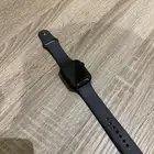 جديده فكيتها من كرتونها ونسيت منها سبب البيع مالي حاجه منها