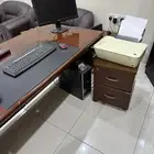 كمبيوتر مكتبي للبيع مع ملحقاته