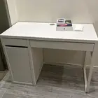 مكتب ايكيا ابيض