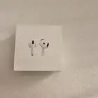 سماعة ايربورتز جديده و بسعر كويس