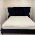 سرير من أورا