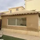 بيت مشب 7 6م أمامه مدخل 2 2