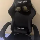 كرسي اسود مخمل