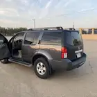 جيب نيسان بافندر. فل كامل فتحه وكمرة وشاشتين مديل 2010