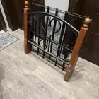 سرير مفرد مع طراحة
