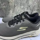 سكتشر جديد للبيع او البدل بمقاس اكبر