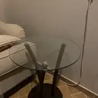 طاولة للخدمه