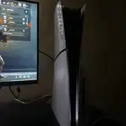 سوني 5 مع قطعه