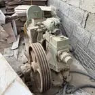 مكينة مصعد نظيفة