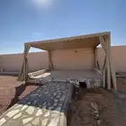 مظلة جلسة مع ستائر متحركة