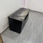 طاوله مستخدمه