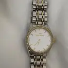 ساعه نسائيه