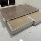 سرير جديد لم يستخدم لون بني فاتح