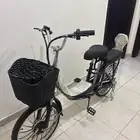 اسكوتر دراجه كهربائية