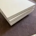 طاولة مربعه