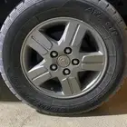 يوجد جنوط مقاس 15 نضيفه 4 حبات حقة هايلكس خليجي