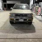 نيسان باثفندر 1998