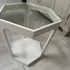 طاولات خشب وزجاج خدمة