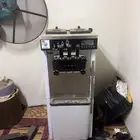 مكينة ايسكريم كبيره