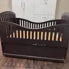 سرير اطفال مستعمل للبيع