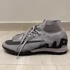 جزمة نايك مقاس 42 ( ملاعب صناعيه )