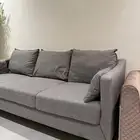 كنب ونافوره وحامل تلفاز خارجي