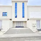 للبيع روف علوي بملحق تشطيبVipبسعر620الف مخطط الثمانين