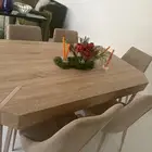 طاولة طعام
