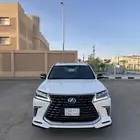 للبيع جيب لكزس 2017