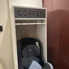 ركن كوفي وكرسي أطفال