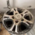 جنوط لكزس 5 مسمار جيب وغطا اسبير مرتبه صالون 97 طارة ددسن