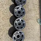 الجنوط مقاس 15 يركبن على أي سيارة