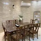 طاولة طعام ودرج بوفيه للمواعين للبيع