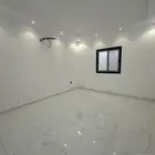 دور للبيع في الحمرا 795 الف