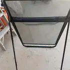 سبوره بحامل بيضاء قلم او اوراق