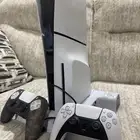للبيع سوني 5 ذاكره 1 تيرا