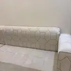 كنب 8 قطع يكفي الى 11 شخص ونظيف جدا مقاسه 4في3