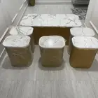 طاولة كنب