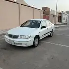 للبيع صني موديل 2005 قير عادي او البدل بسوزو غمارتين