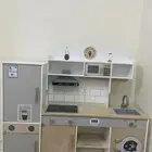 مطبخ للأطفال سعر الشراء 500 ريال. وسعر البيع 300 ريال