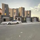 للبيع ارواف علويه وشقق ارضيه ببايكة سيارة ف شمال الخميس