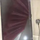 شاشة 32 بوصة