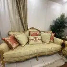 للبيع صالون فاخر كلاسيك مستعمل بحاله ممتازه