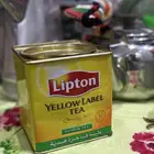 علبة شاي لبتون تاريخ 2004 نضيفه