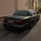 فورد يحمل لوحة مميزة