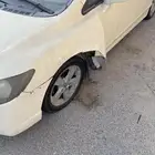 سيفيك 2006 (للبيع تشليح السيارة كامله ليست قطع )